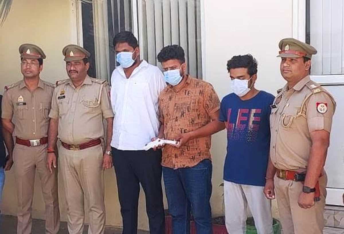 शिव नादर विवि में हत्या व आत्महत्या के मामले पिस्टल उपलब्ध कराने वाले गिरफ्तार